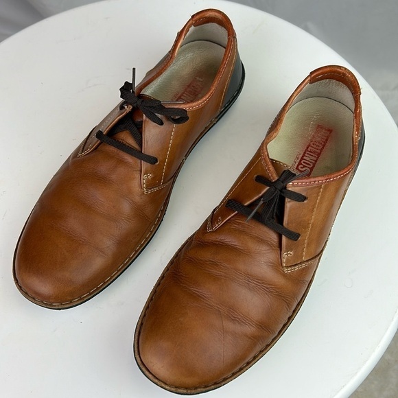 Pikolinos Men’s Leather Tan and Navy Lace-Up  Derby Shoe main image 6